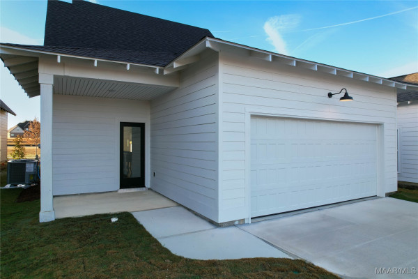 88 Blackberry Boulevard