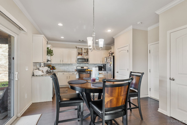 9307 Alpine Park Court