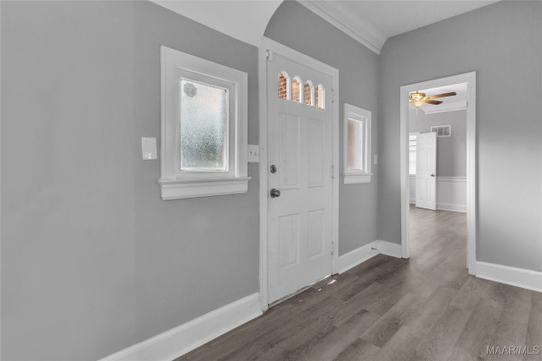 2035 Commodore Circle