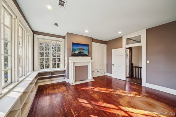 1311 Woodward Avenue