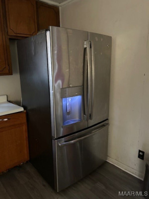 3906 Chatwood Street