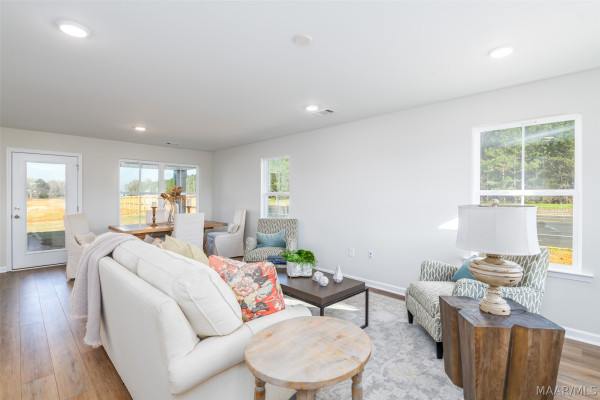 18 Coolidge Drive