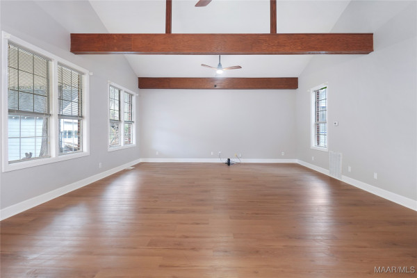 3394 Cloverdale Road