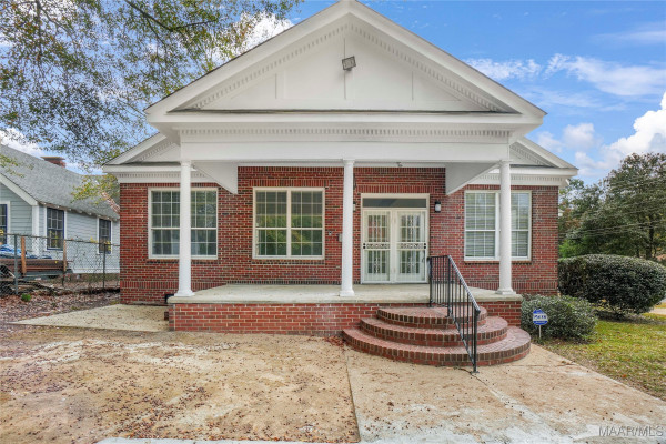 3394 Cloverdale Road