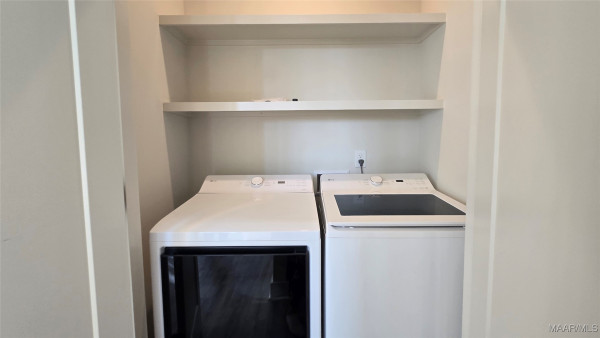 4517 Broadwick Street