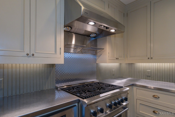 3317 Bankhead Avenue