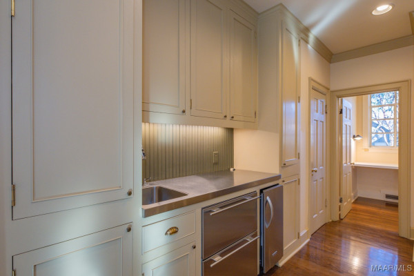 3317 Bankhead Avenue