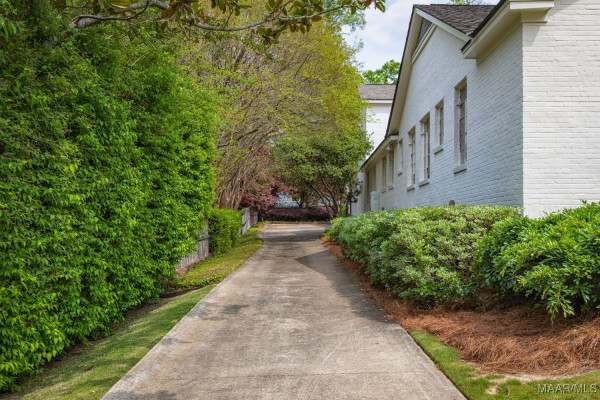 3317 Bankhead Avenue