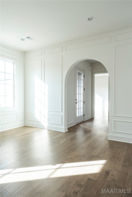 4610 Broadwick Street