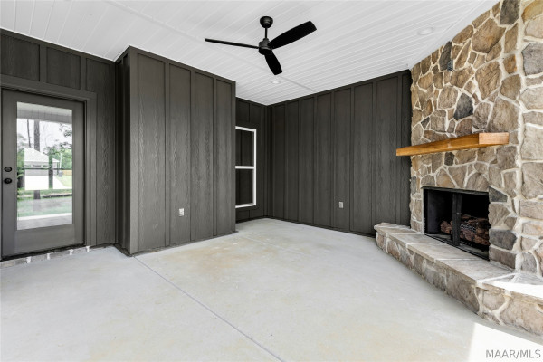 51 Lorie Lee Loop