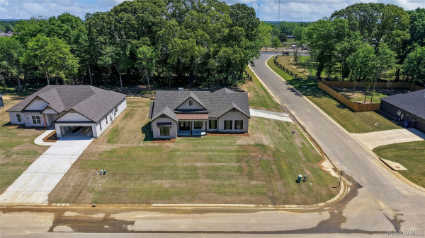18 Lorie Lee Loop