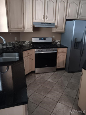 1049 COUNTRYSIDE Lane