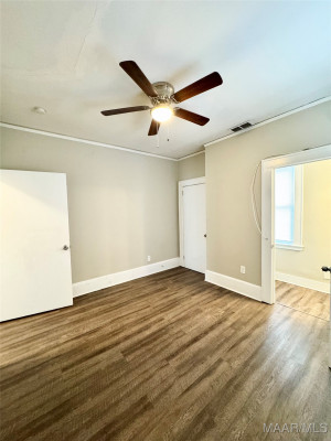 641 E Edgemont Avenue