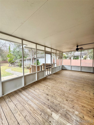 641 E Edgemont Avenue