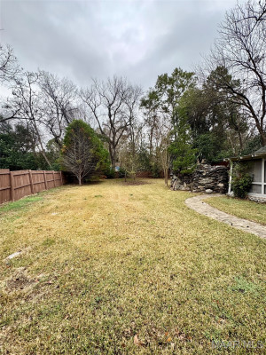 641 E Edgemont Avenue