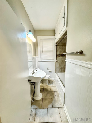 641 E Edgemont Avenue