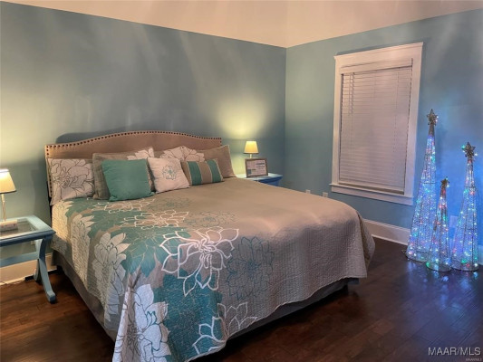 140 Avenue Of The Orchards Avenue