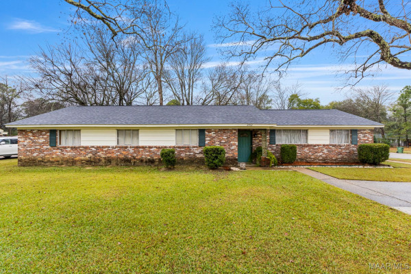 2702 Hermitage Drive