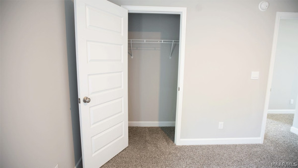 6040 Cunningham Trail
