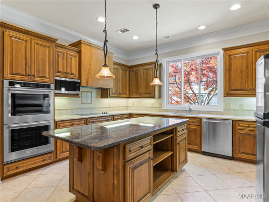 6311 Charles Towne Square