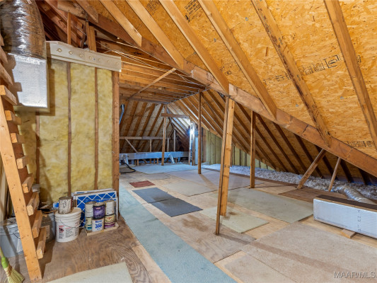 6311 Charles Towne Square