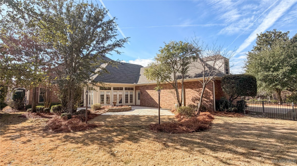 6311 Charles Towne Square