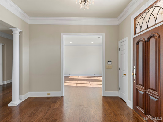 6311 Charles Towne Square