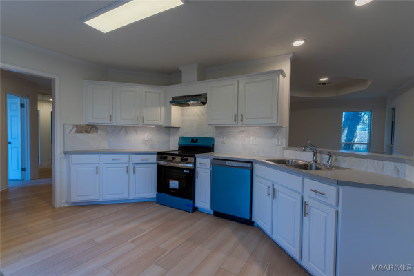 439 High Ridge