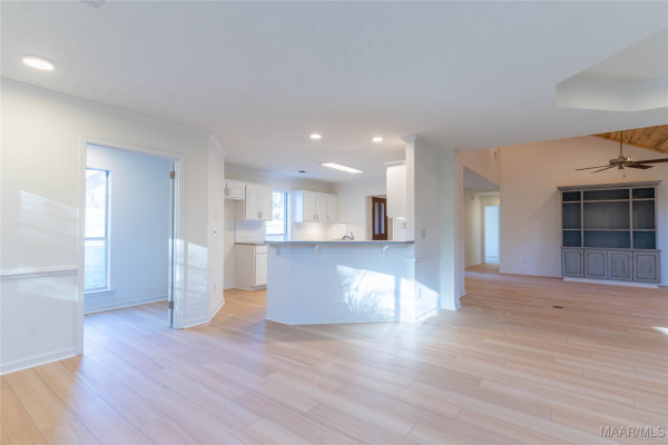 439 High Ridge