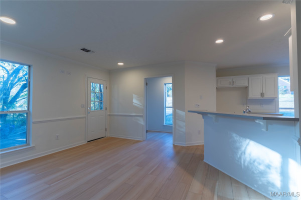 439 High Ridge