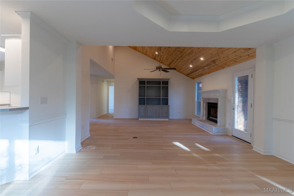 439 High Ridge