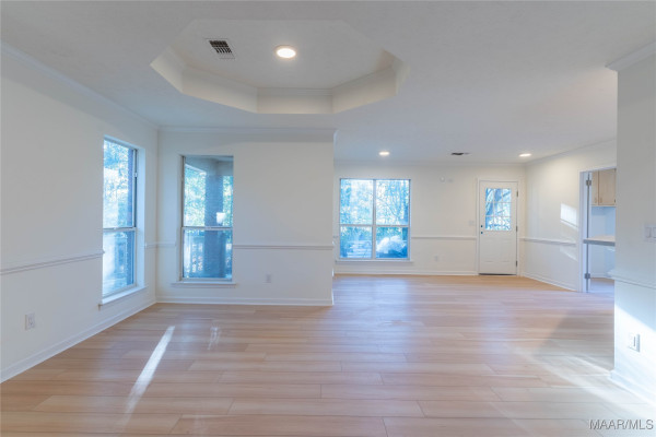 439 High Ridge