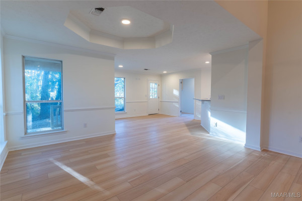 439 High Ridge