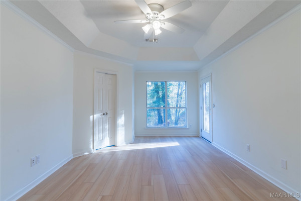 439 High Ridge