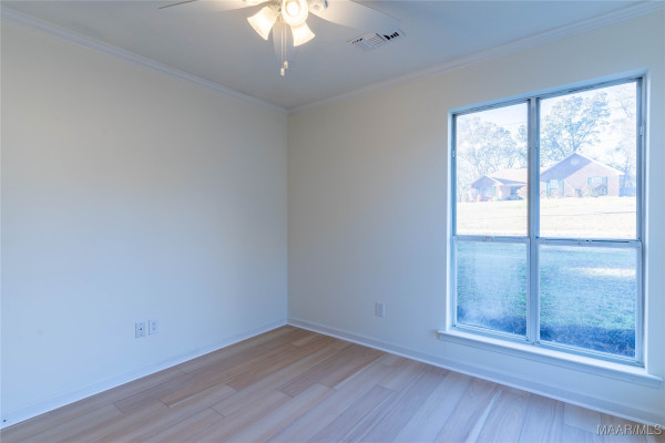 439 High Ridge