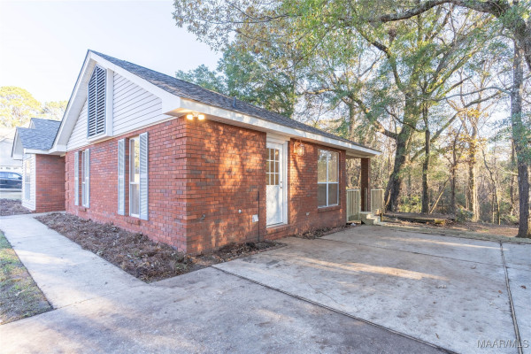 439 High Ridge