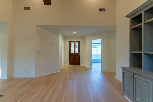 439 High Ridge