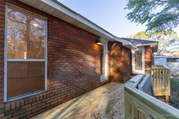 439 High Ridge