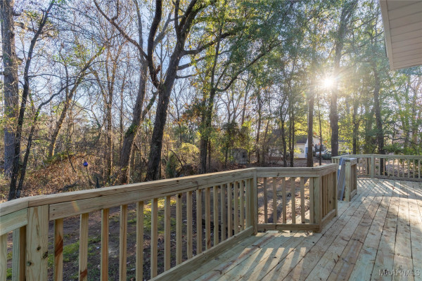 439 High Ridge