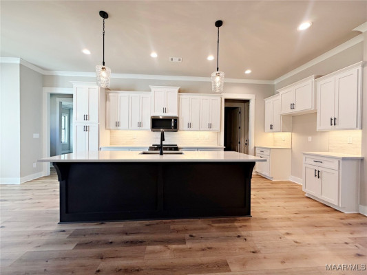 200 Mountain Laurel Ridge