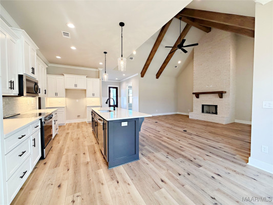 200 Mountain Laurel Ridge