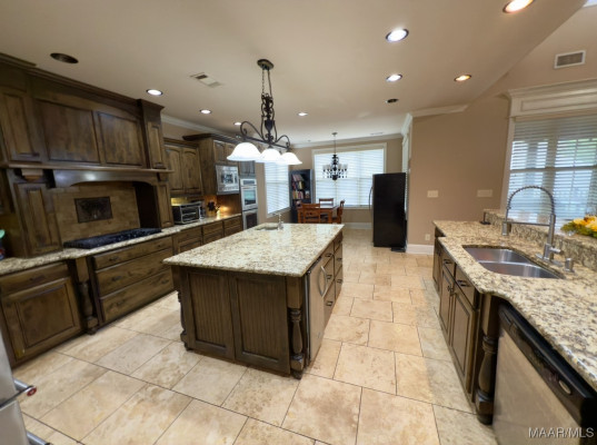84 ELKMONT Way