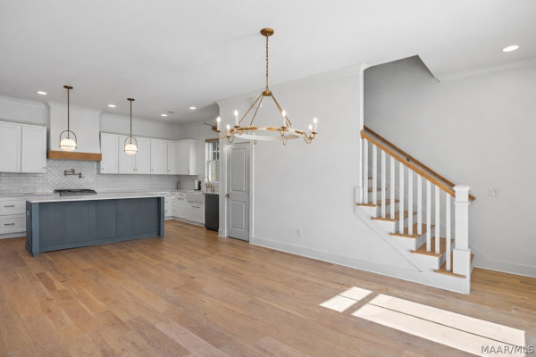 121 Hillbrook Drive
