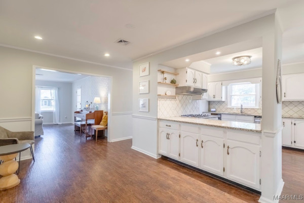 3855 MARIE COOK Drive