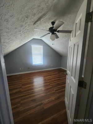 1715 FORMOSA Court