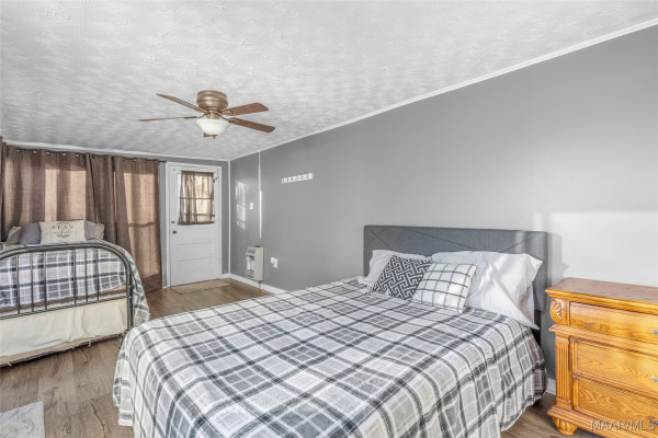 580 Lake Shore Drive