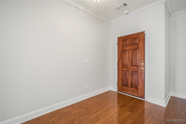 5540 Ash Grove Circle