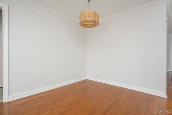 5540 Ash Grove Circle