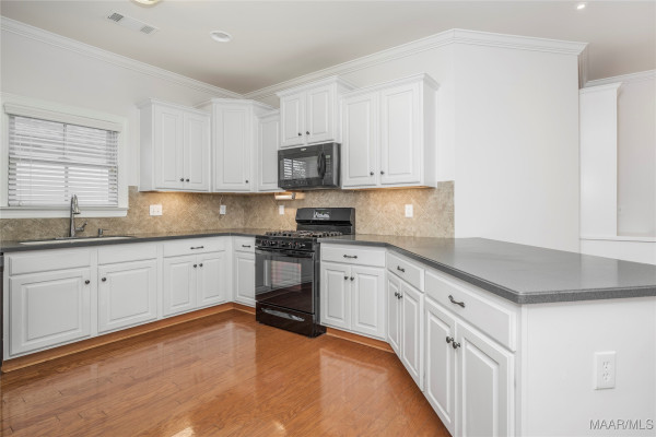 5540 Ash Grove Circle