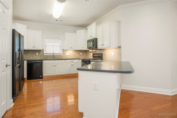 5540 Ash Grove Circle